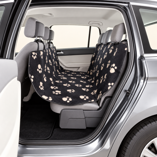 TRIXIE achterbankdeken met fleece — 145 × 140 cm — in een auto